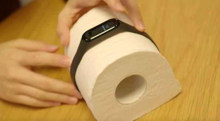 Xiaomi Mi Band 3 Shows The Heart Rate Of A... Toilet Paper Roll, How Come?