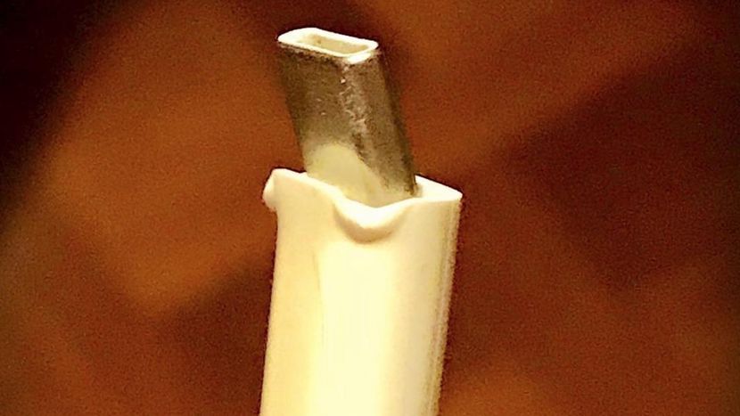 Apple's USB-C Drives Queen's Guitarist Brian May Angry