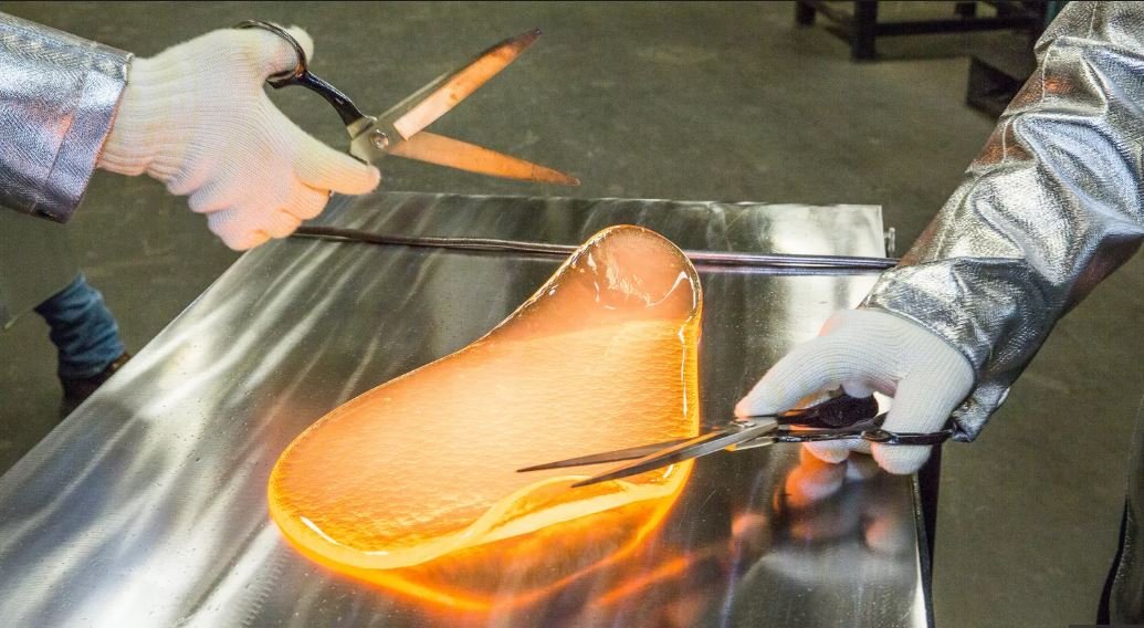 This Ultrathin Bendable Glass Is The Future Material For Foldable Phones And More