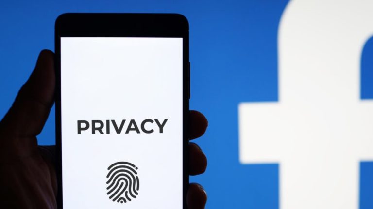 Facebook Allows Certain Companies To Access The Friends Data