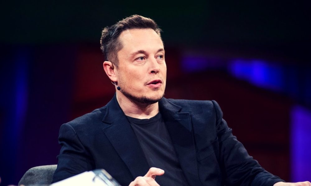Elon Musk Donates More Than $400k To Buy Laptops For Flint Middle School Students