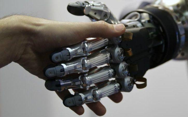 Instead Of Human Workers, This Indian Firm Offers 8 Lakh Robots