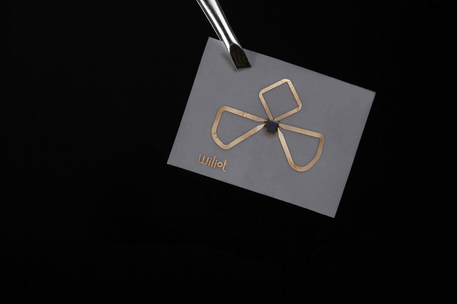 First Battery-Free BlueTooth Chip In The World To Be Powered By Air