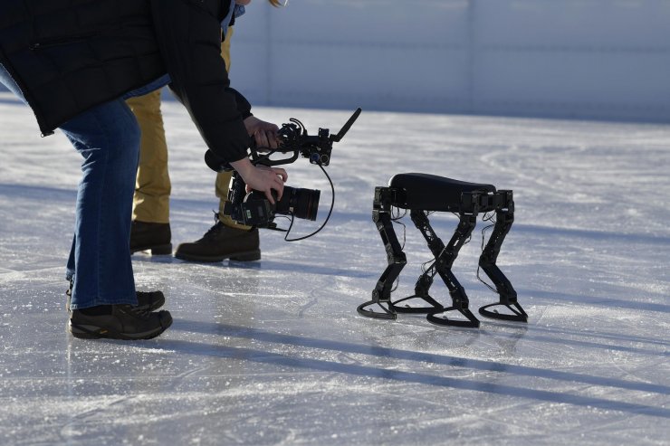 Quadruped Ice Skating Robot, Skatebot, Can Compete With Hockey Players