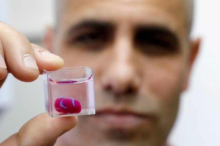 the-first-3d-printed-heart-made-from-real-human-tissue-mobygeek