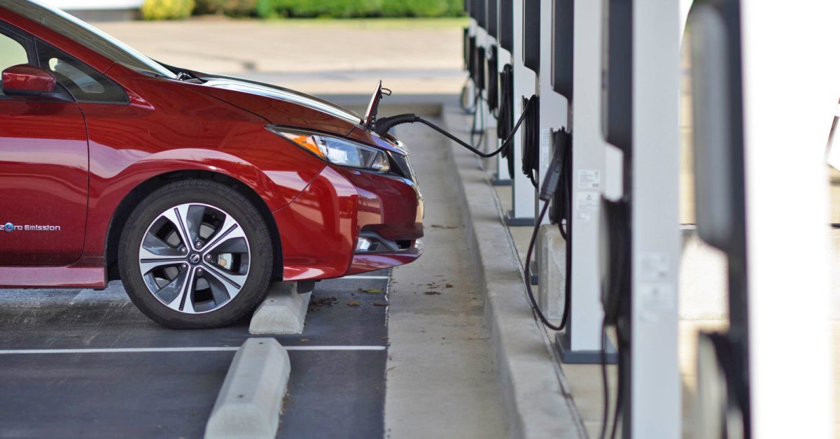 Google Maps Can Help You Find Available Real-Time EV Charging Stations