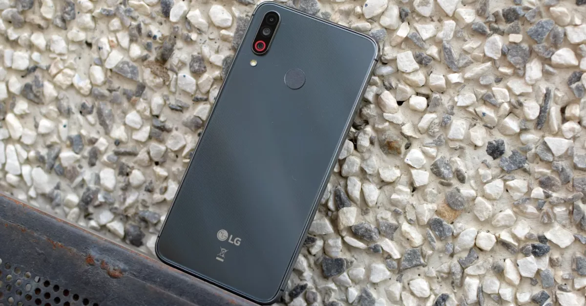 LG W30 vs Samsung Galaxy M20: Battle Of The Budget Smartphones