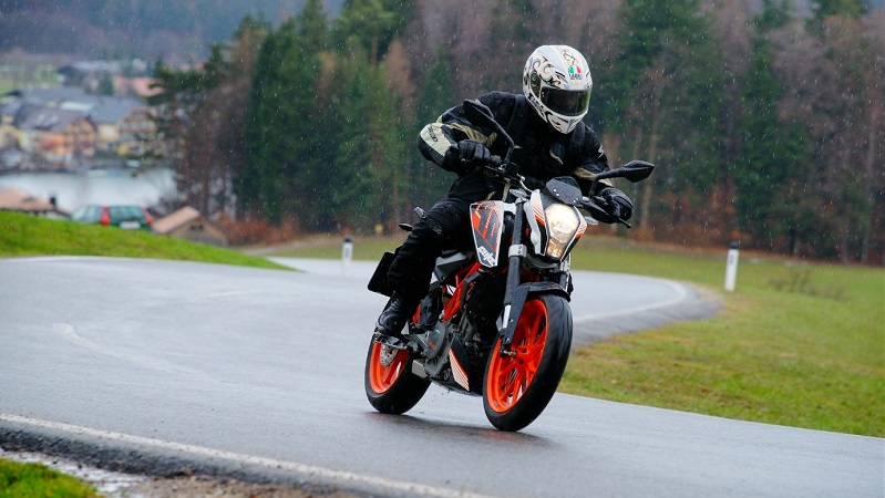 Ex-Tesla Engineer Working On India’s First Electric Sports Bike