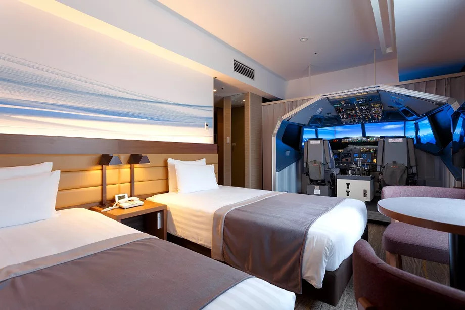 This Japanese Hotel Builds A Flight Simulator In One Of The Rooms To Attract Visitors