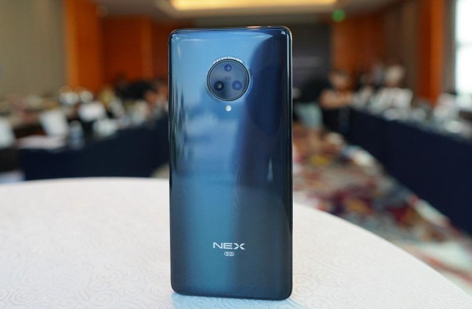 AnTuTu Reveals Best Smartphones in October In Flagship & Mid-Range Segment