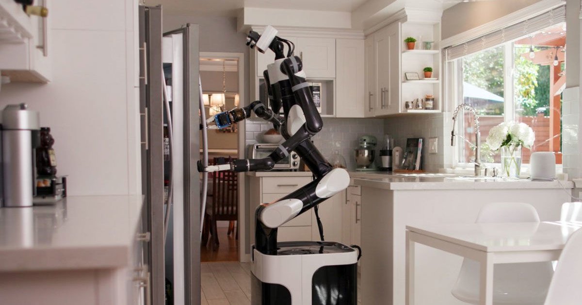 Toyota Teaches A Home Helper Robot Cleaning Using VR MobyGeek com