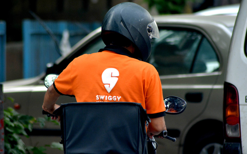 Man Receives Both The Food And A Beating From Swiggy Guy For Complaining