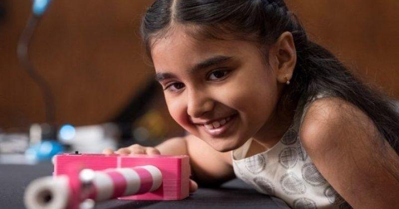 8YO Girl Created A Smart Walking Stick To Save The Blind From Falling And Going In Wrong Directions