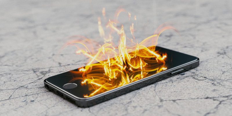 This Smartphone Battery Won't Explode Under Heat And Delivers 50% More Power