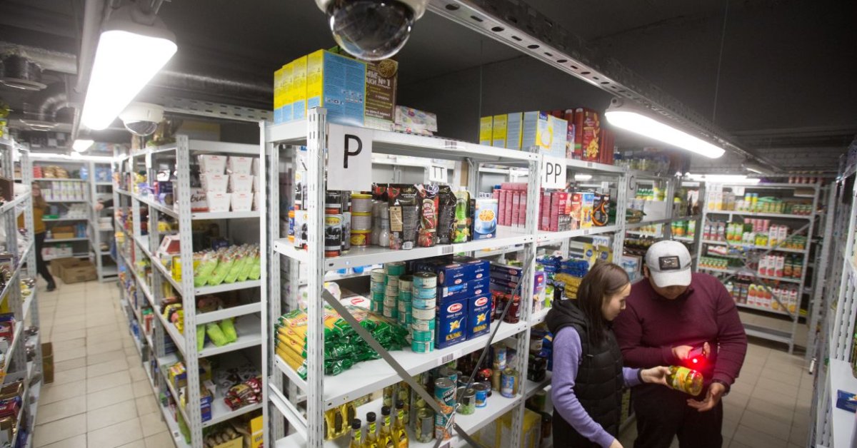 Companies And Stores Are Making Use Of AI To Track Social Distancing