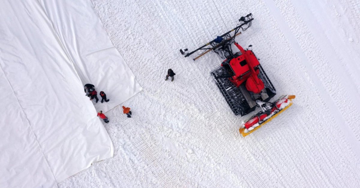 10,000 Square Meters Of White Covering Is Preventing The Ice From Melting