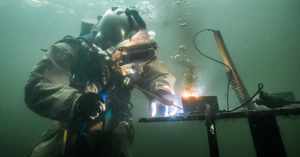 underwater job