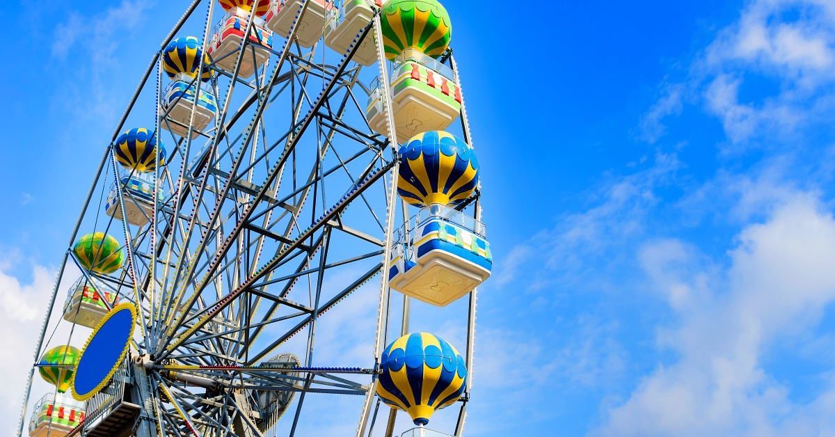 WFH Is Boring? You Can Work From A Ferris Wheel At This Theme Park ...