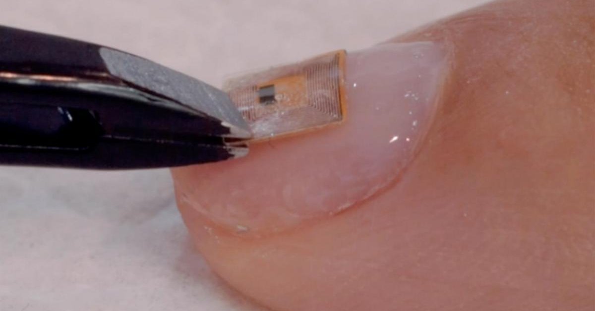 Like A Sci-Fi Movie, A Nail Salon In Dubai Is Offering Microchip Manicure