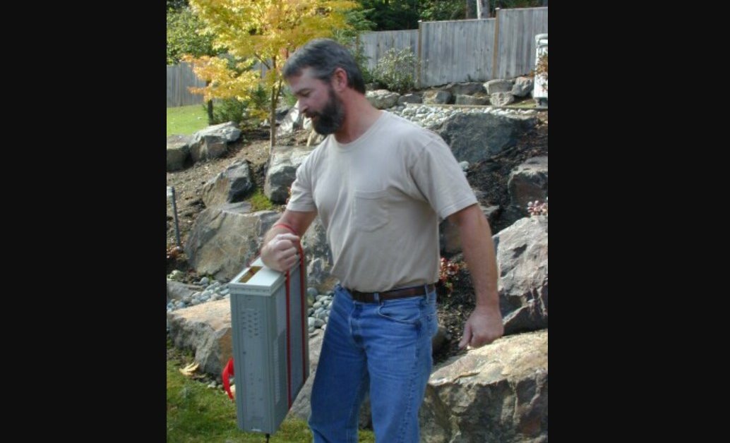 This Is The World's First Atomic Clock 'Wristwatch'