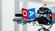 OpenAI on the Brink: Major Setbacks Signal the Bursting of the AI Bubble