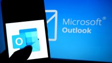 Microsoft Adds Google Apps Into Its Outlook.com Webmail Service