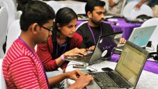 Indian Has Only 100,000 Web Professionals Working In The $750 Million Industry
