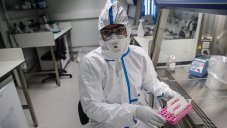 In Just 3 Hours, The US Created A Coronavirus Vaccine, Giving Us Hope To End The COVID-19 Nightmare