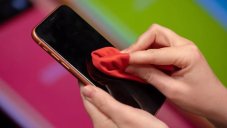 How To Clean Your Phone Right To Avoid COVID-19