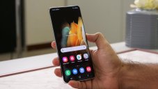 Samsung Galaxy S21 Plus vs. OnePlus 8 Pro: Which Flagship Is Better?