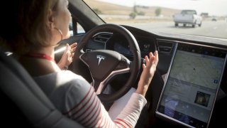 Tesla Removes the Full Self-Driving Option From Model 3