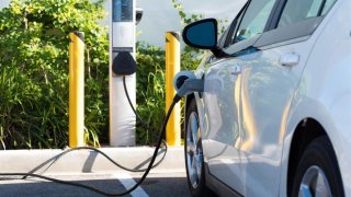 6500 EV Charging Stations To Be Installed In The Next 5 Years Across India