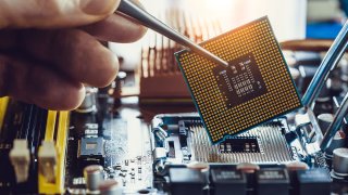 The WSU researchers: Modern Electronics Could Be At Risk By Vulnerabilities On Computer Chips