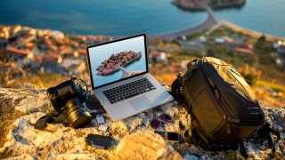 Research: 66% Indians Travel To Become Social Media Influencers