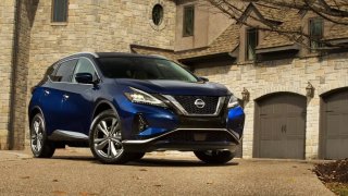 Nissan’s Automobile Paint Can Endure The 4000W Light, Reducing Impacts Of The UV Rays