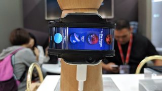 ZTE Nubia To Launch The First Wearable Smartphone At MWC 2019