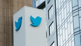 BlackBerry Sues Twitter Over Patent Infringement Of Messaging Tech