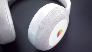 Apple Is Rumored To Be Working On High-End Over-Ear Headphones