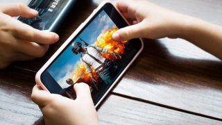 2 Men Were Killed By A Train In Maharashtra While Playing PUBG Mobile