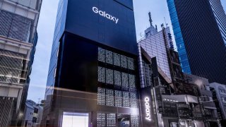 Samsung's Biggest Store Is Decorated With 1,000 Galaxy Phones On Its Front