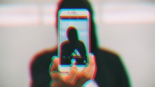 UAE Spy Team Owns A Cyber Super Weapon That Can Hack IPhone