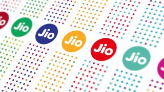 Reliance’s Inexpensive Mobile Service Is Changing India