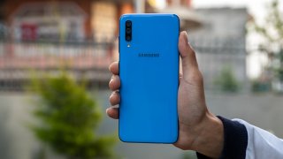 Samsung A70 vs Poco F1: Which Is The Better Mid-Range Smartphone?