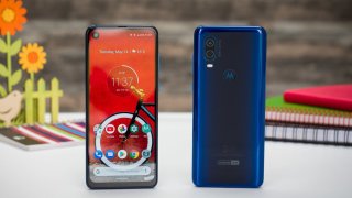 Motorola One Vision With 48MP Camera & Hole-Punch Display Unveiled