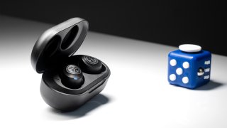 The Best Wireless Earphones And Headphones Under Rs 5,000 To Buy In 2019