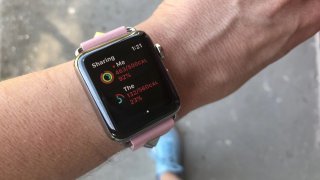 Apple Watch Allows Users To Delete Built-In Apps In WatchOS 6