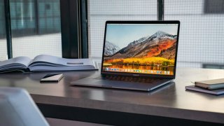 Apple To Update Its MacBook Air With True Tone Display And Entry-Level MacBook Pro With Touch Bar