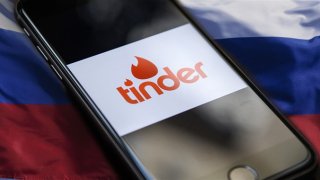 Despite Cooperation With Russian Authorities, Tinder Denies Leaking User Data