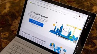 Microsoft Releases Its New Chromium-Based Edge Browser For Testing