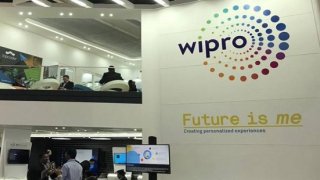 Why Wipro Prefers To Hire To Hire Fresh Graduates In The US?